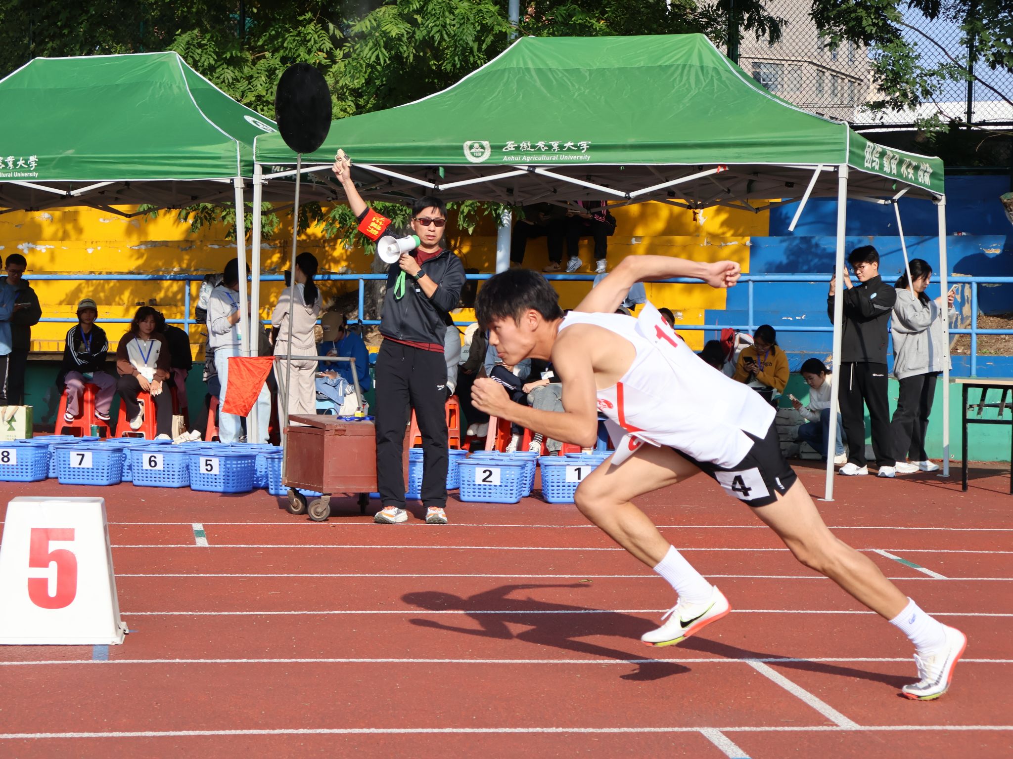 包含史上最具话题的运动事件,你不能错过的那些瞬间的词条 包含史上最具话题的运动事件,你不能错过的那些瞬间的词条
