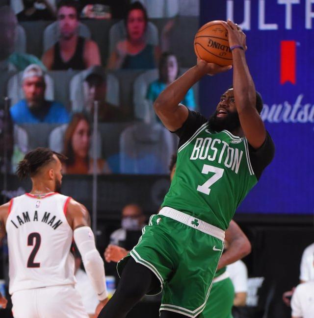 关于三分火力：北京队38%的三分命中率助力胜利！的信息