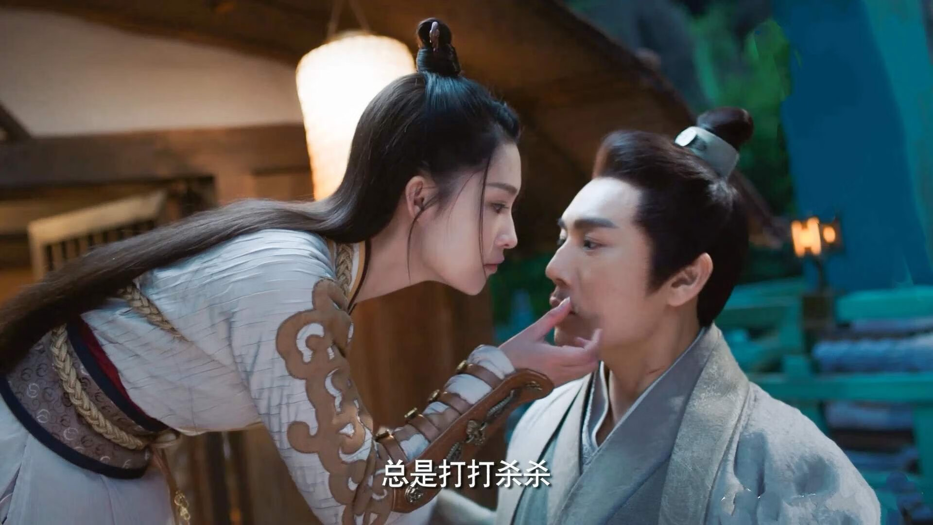 伯恩利反击锐利，克拉文公园再现辉煌，克拉文庄园