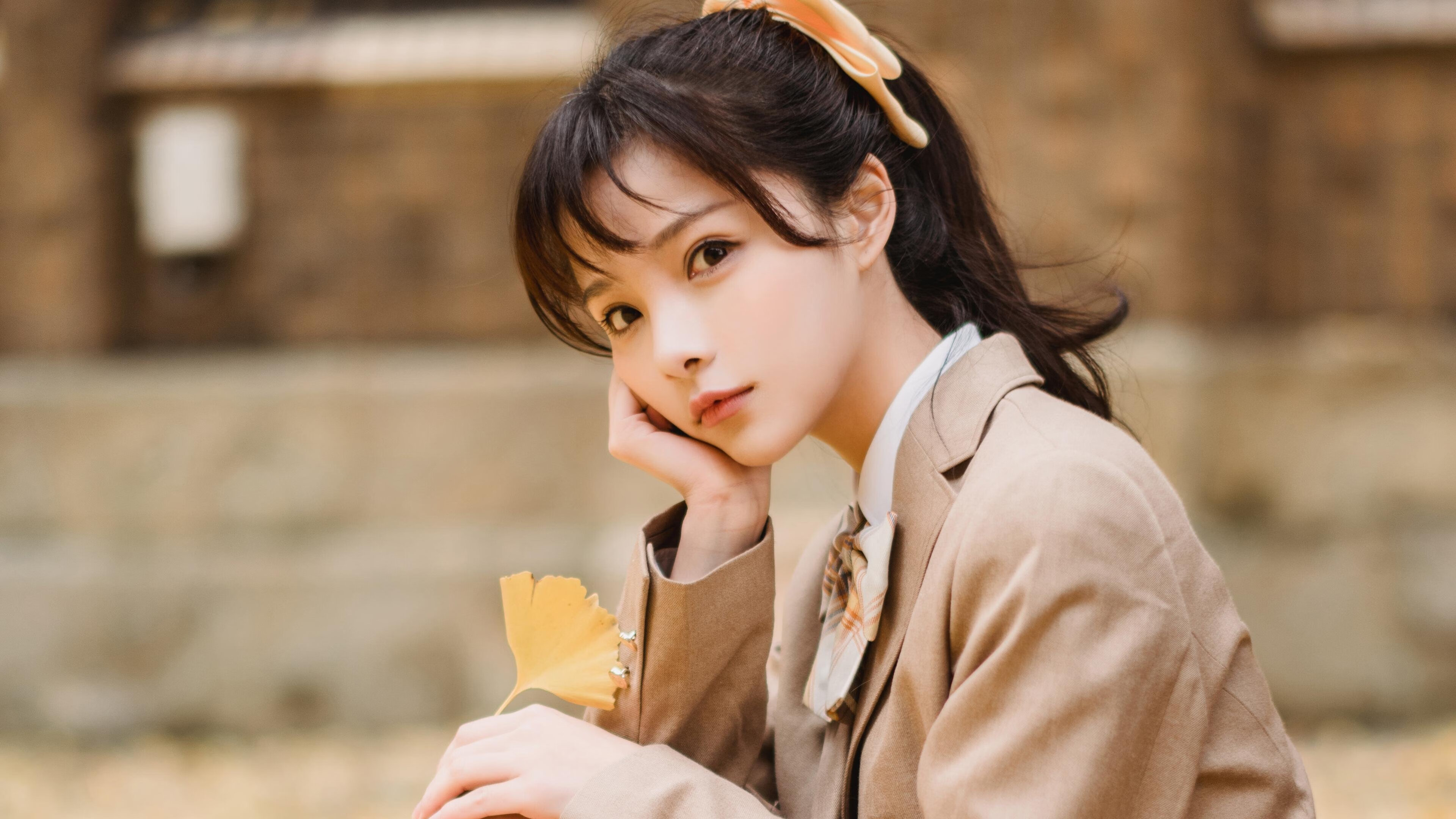 掘金完封步行者，东部决赛中约基奇带伤作战，掘金中锋约基奇