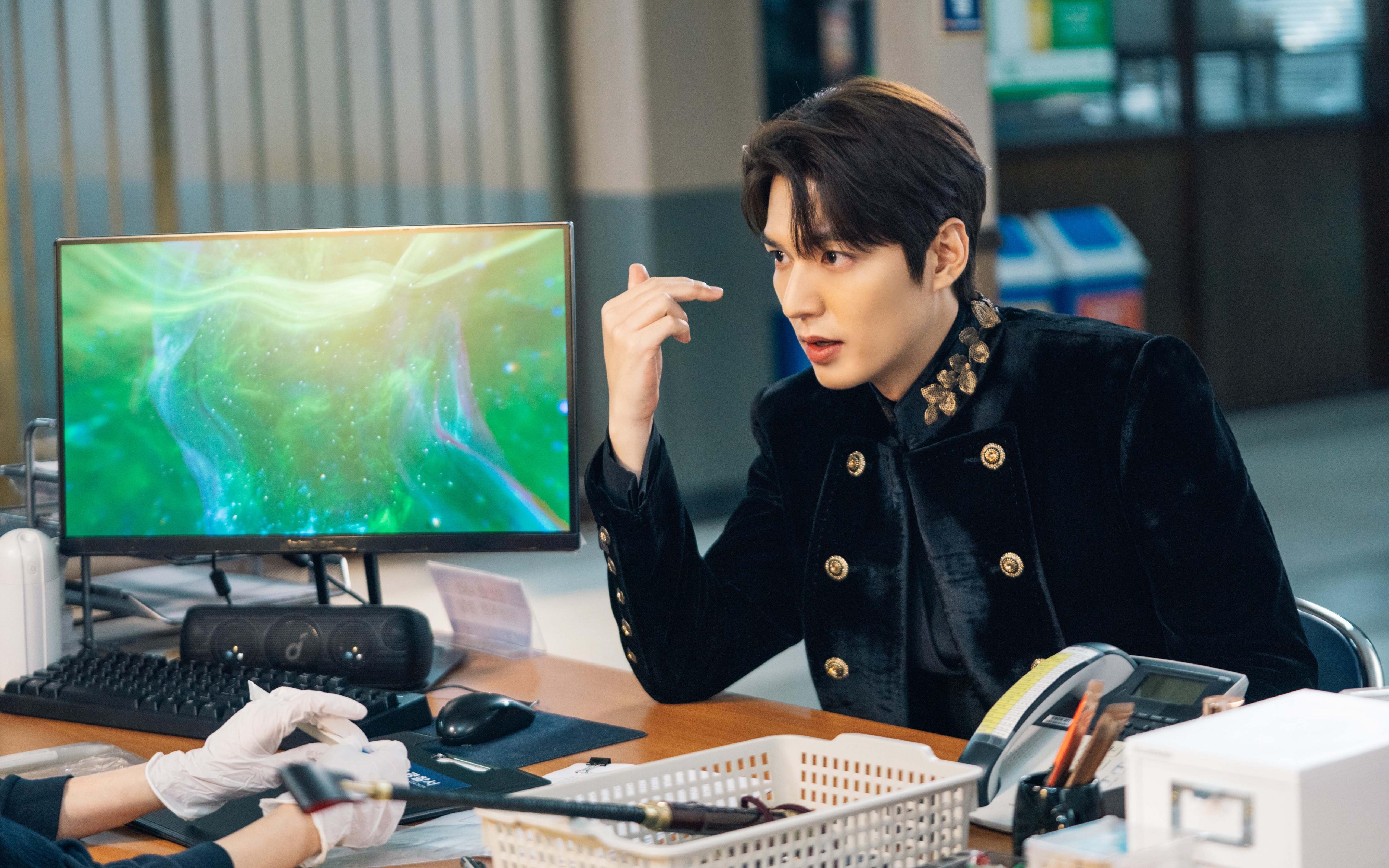 辽宁男篮主场告捷，领先优势再度扩大，辽宁男篮 主场