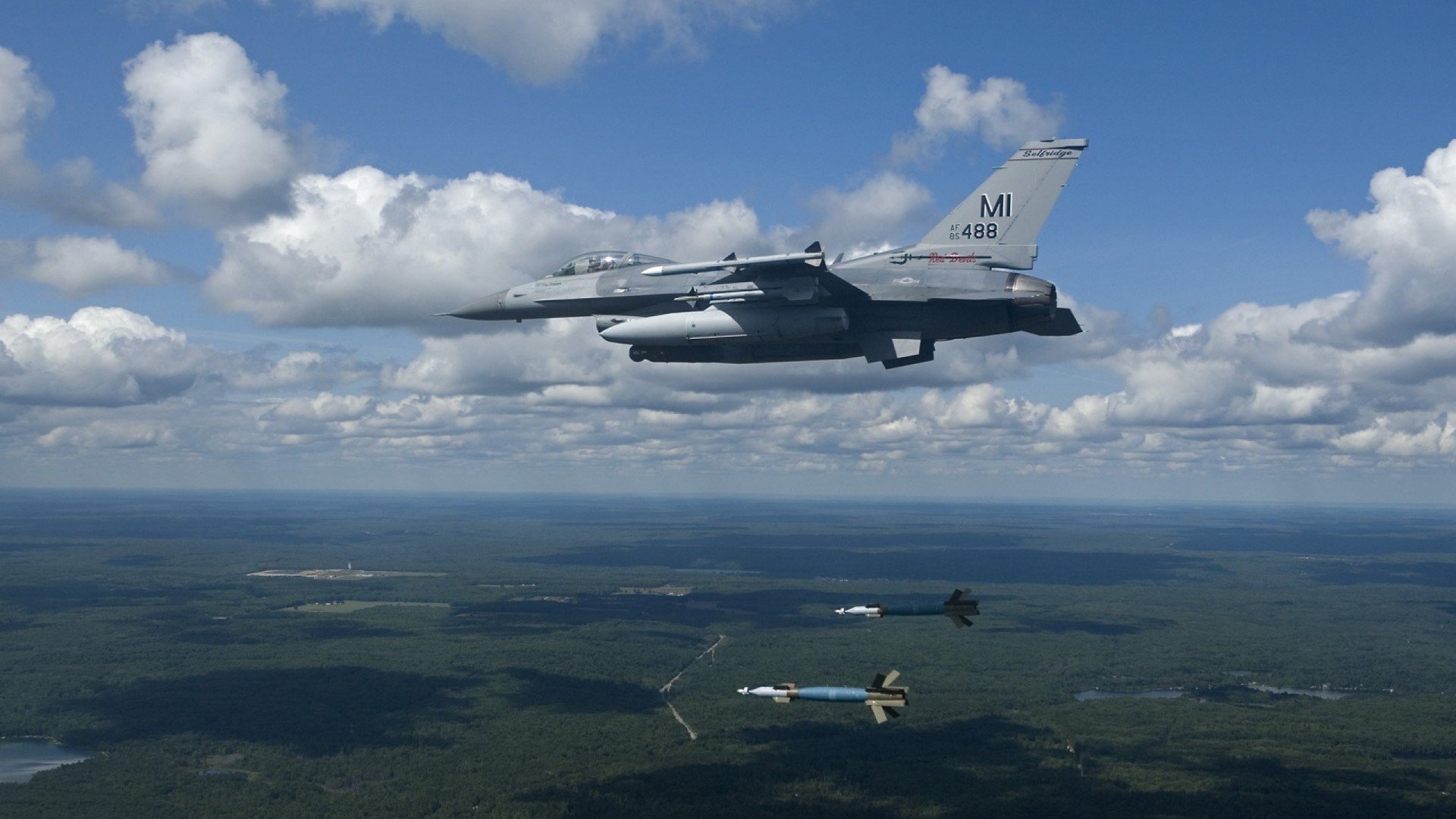 体育新闻中心推动体育赛事云端直播技术升级,体育直播互动平台