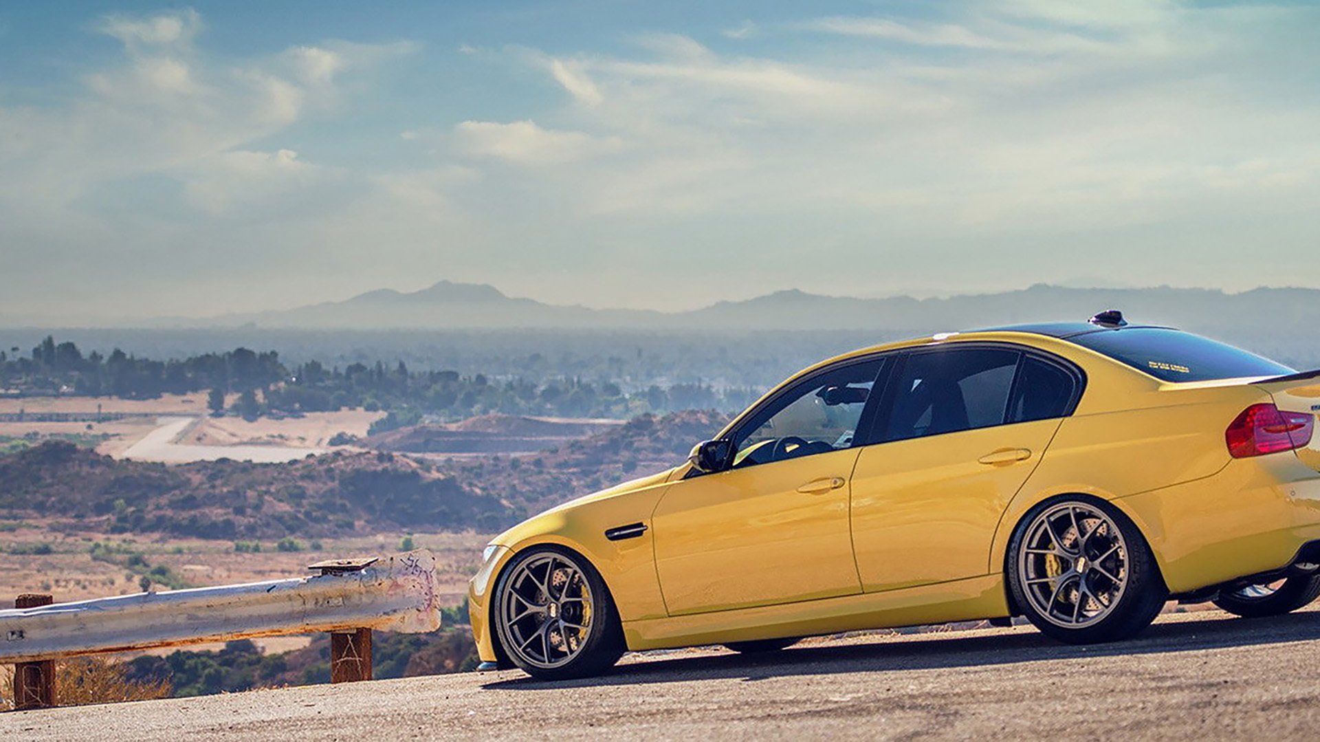 掘金通过强硬内线得分建立稳定领先，掘金进攻能力