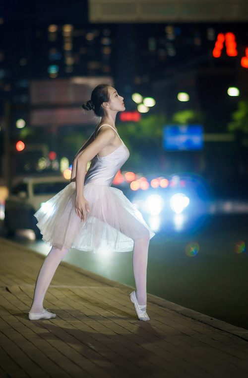 西亚卡姆传球视野开阔提升全队配合，西亚卡姆有潜力吗